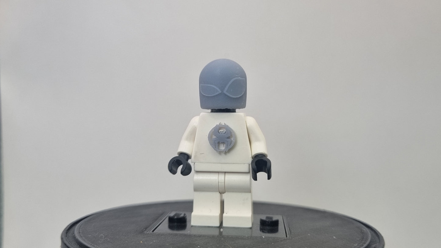 Building toy custom 3D printed super hero coler archnid with normal eyes!