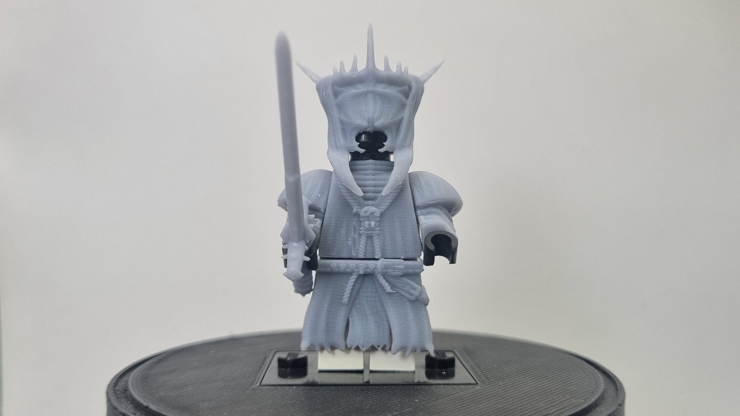 Building toy custom 3D printed evil lord servant who is moutless!