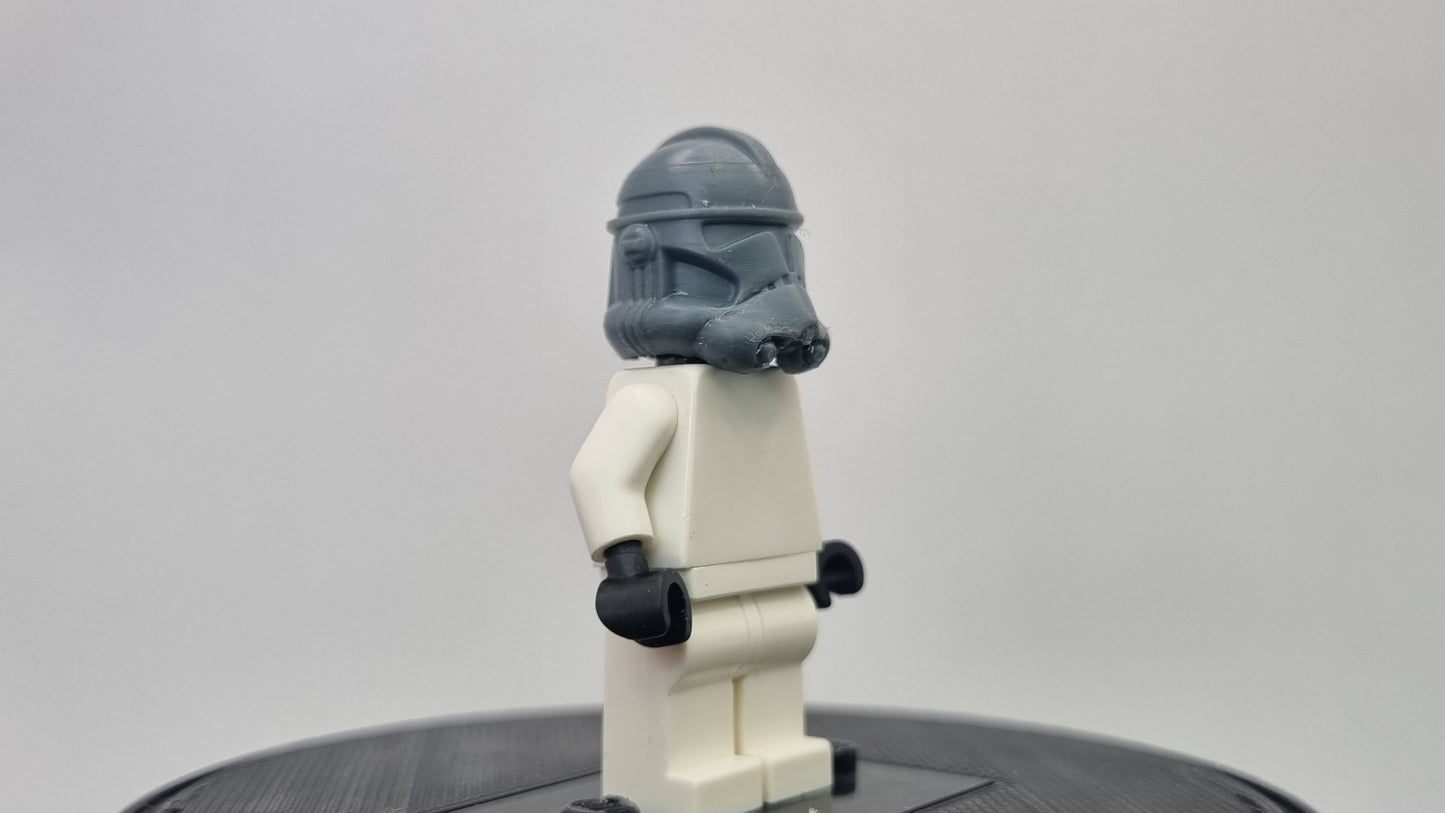 Building toy custom 3D printed v2 galaxy wars helmet printed in 12k! By clayman3d