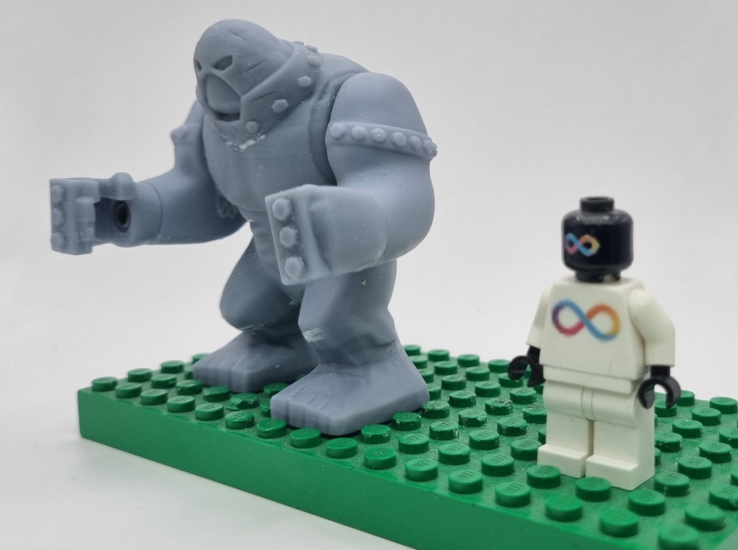 Building toy custom 3D printed super hero big red rampaging guy!