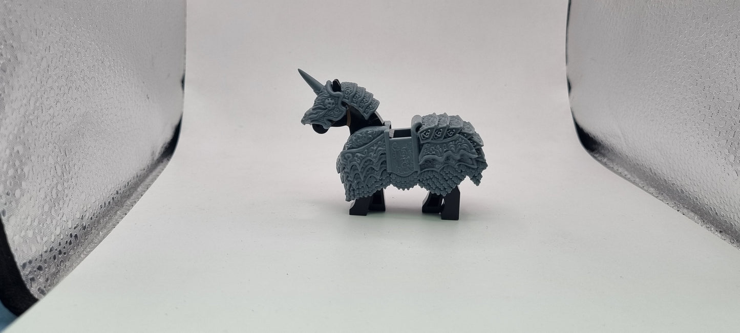 Building toy custom 3D printed lord of the three defender with horse!