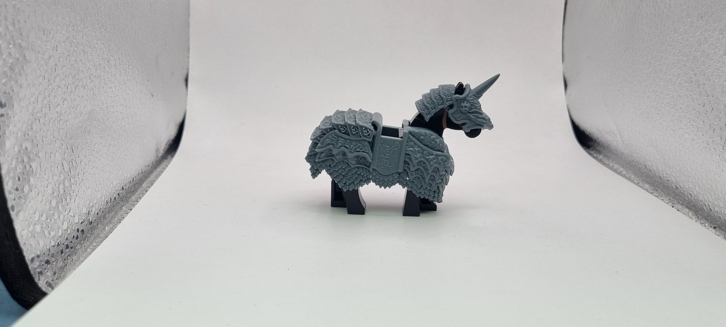 Building toy custom 3D printed lord of the three defender with horse!