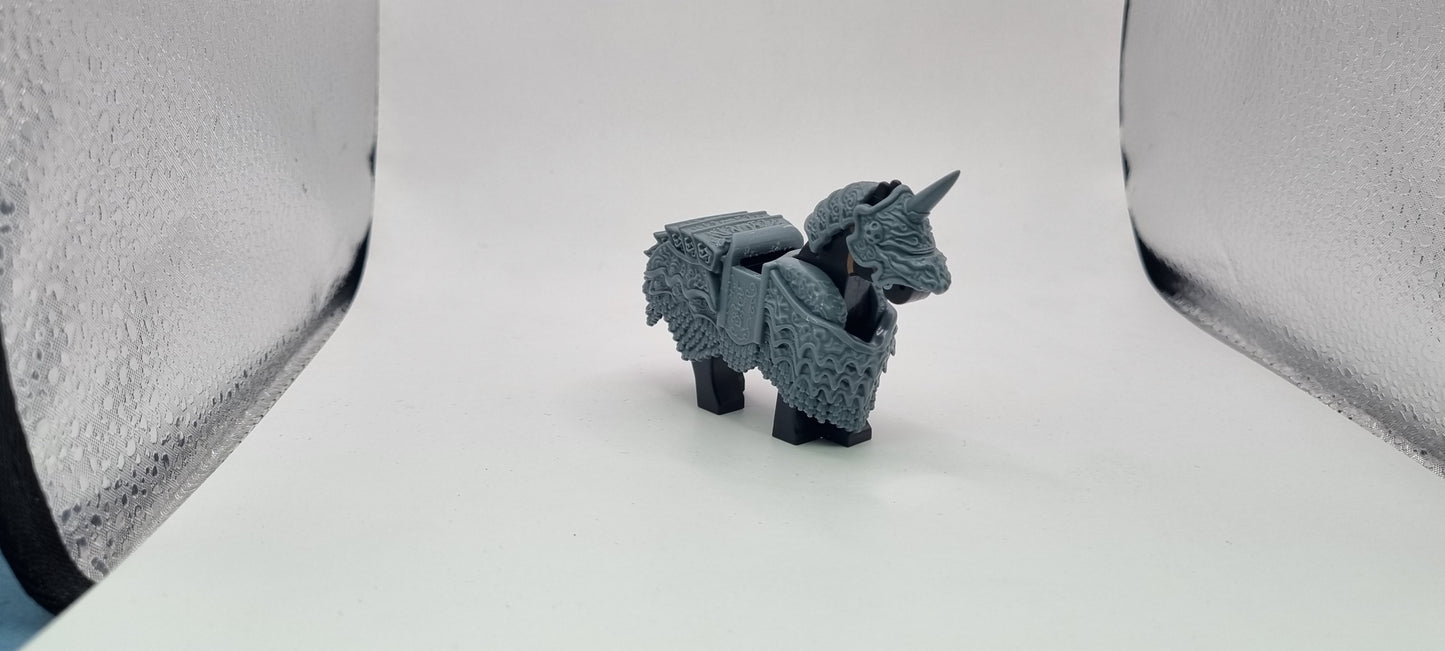 Building toy custom 3D printed lord of the three defender with horse!