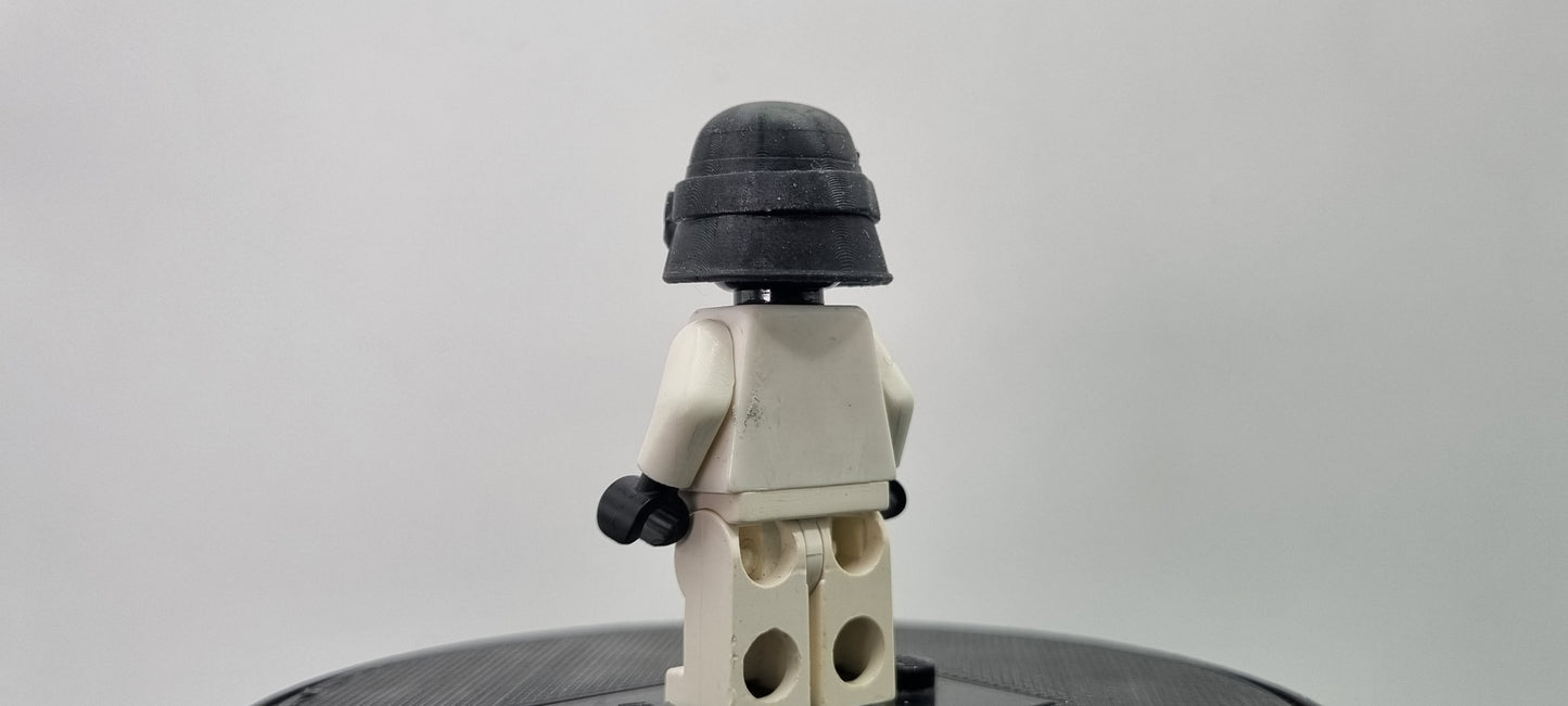 Building toy custom 3D printed galaxy wars mud bucket with visor down