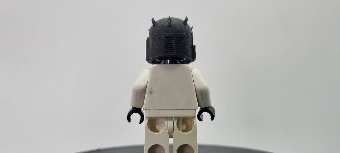 Building toy custom 3D printed galaxy wars fighting buckets spikey helmet!