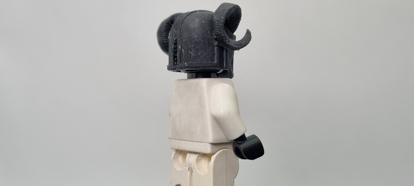 Building toy custom 3D printed galaxy wars small horned bucket helmet!