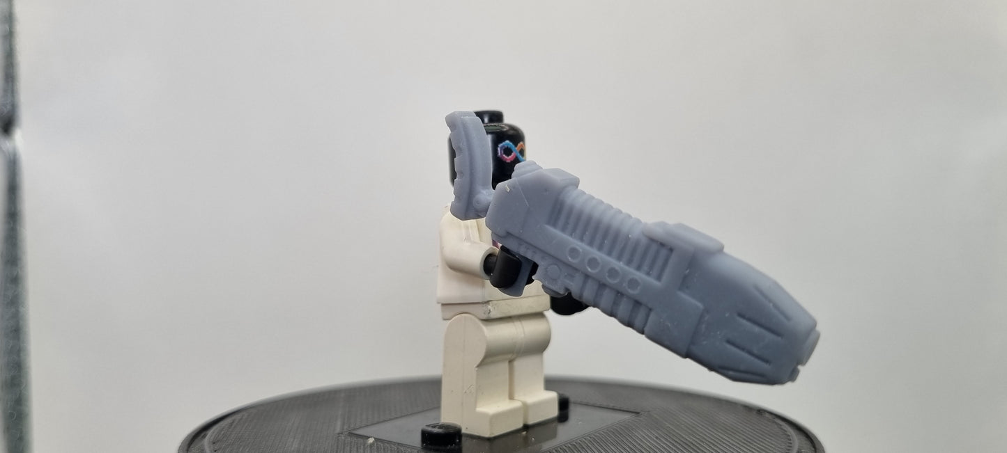 Building toy custom 3D printed space warrior plasma gun!