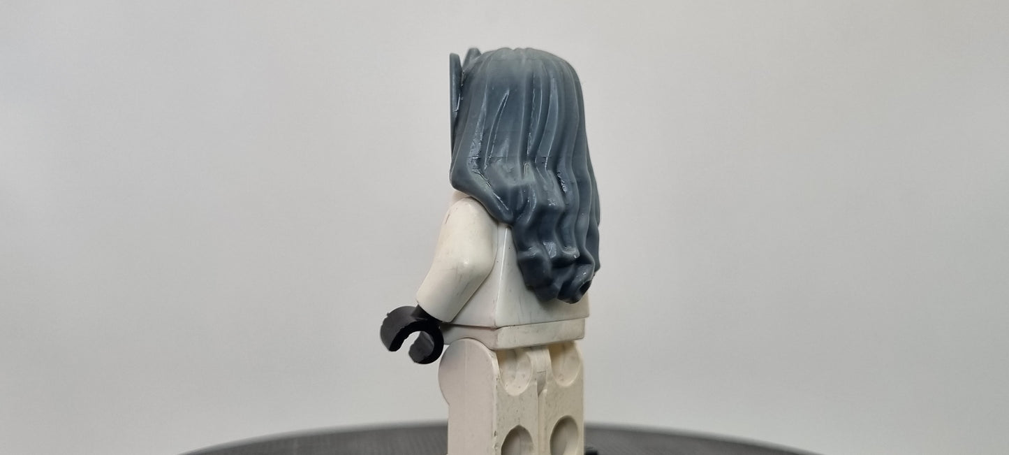 Building toy custom 3D printed super hero sapphire leader hairpiece! By latofigs!