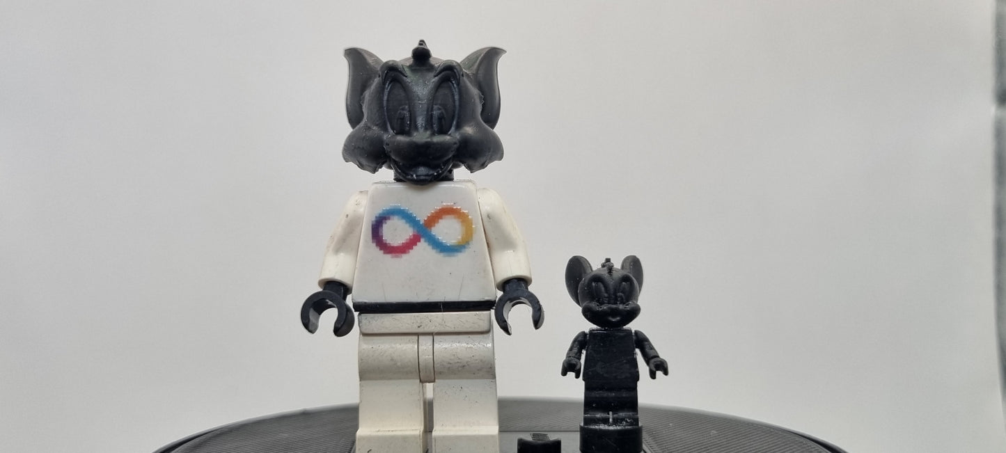 Building toy custom 3D printed cat and mouse set!