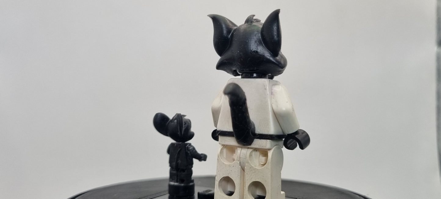 Building toy custom 3D printed cat and mouse set!