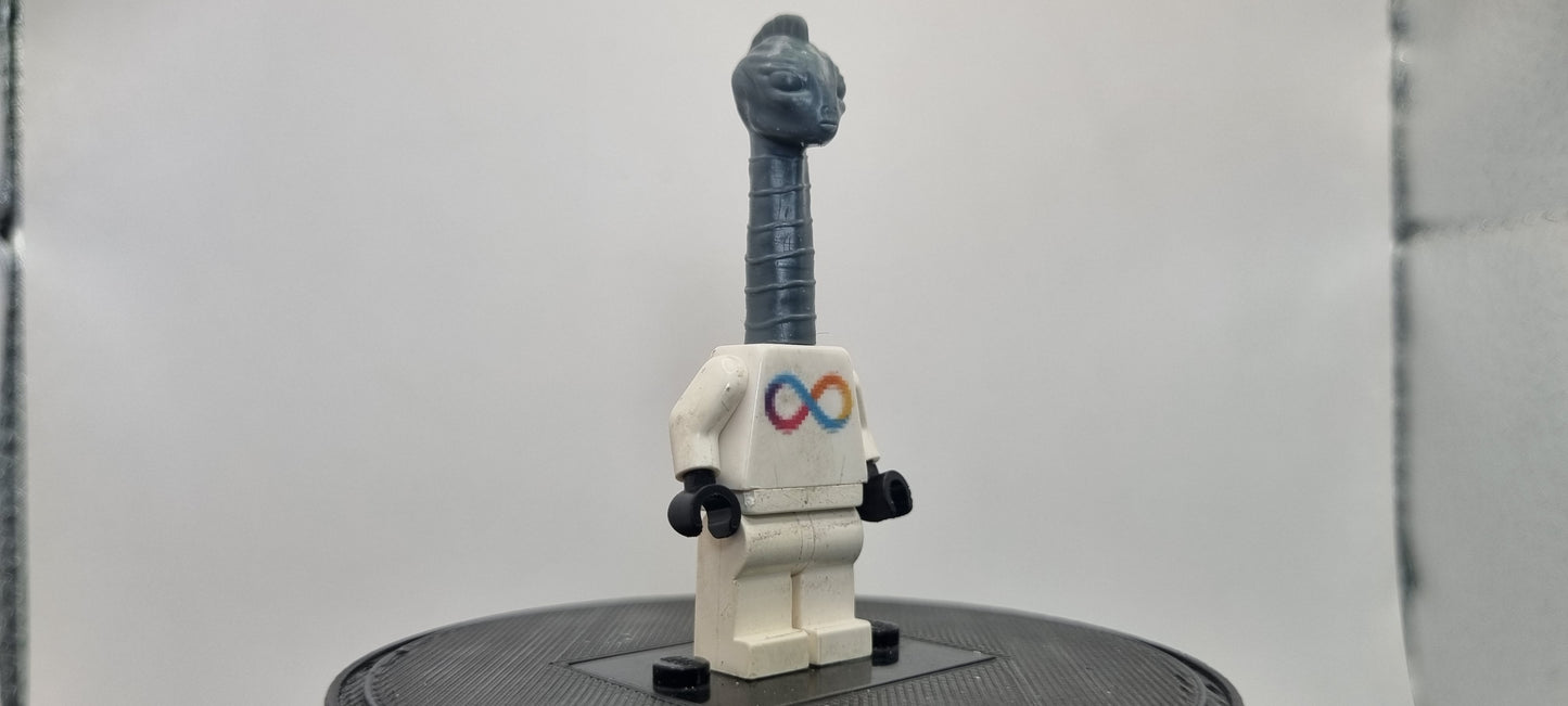 Building toy custom 3D printed galaxy wars long neck alien pack!