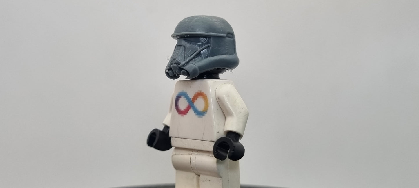 Building toy custom 3D printed galaxy wars dark trooper helmet!