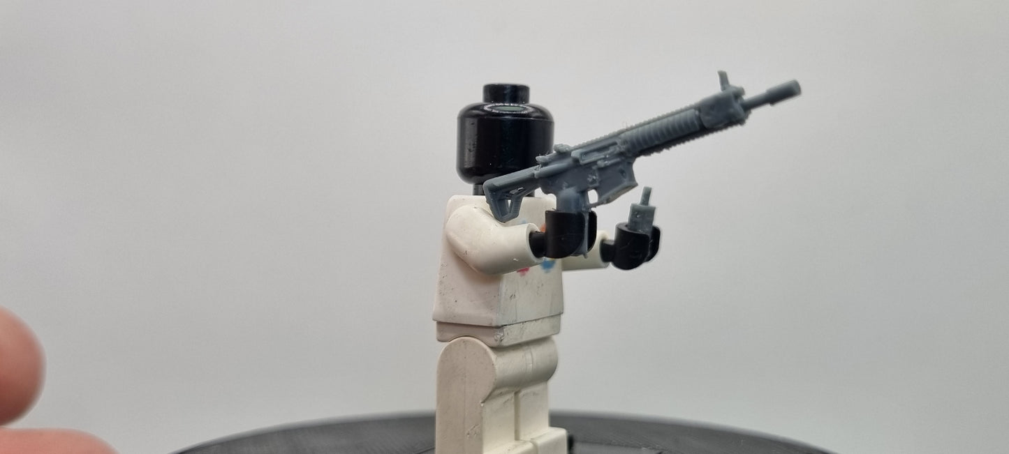 Building toy custom 3D printed printed long gun! Printed in 12k high resolution resin with detachable magazine