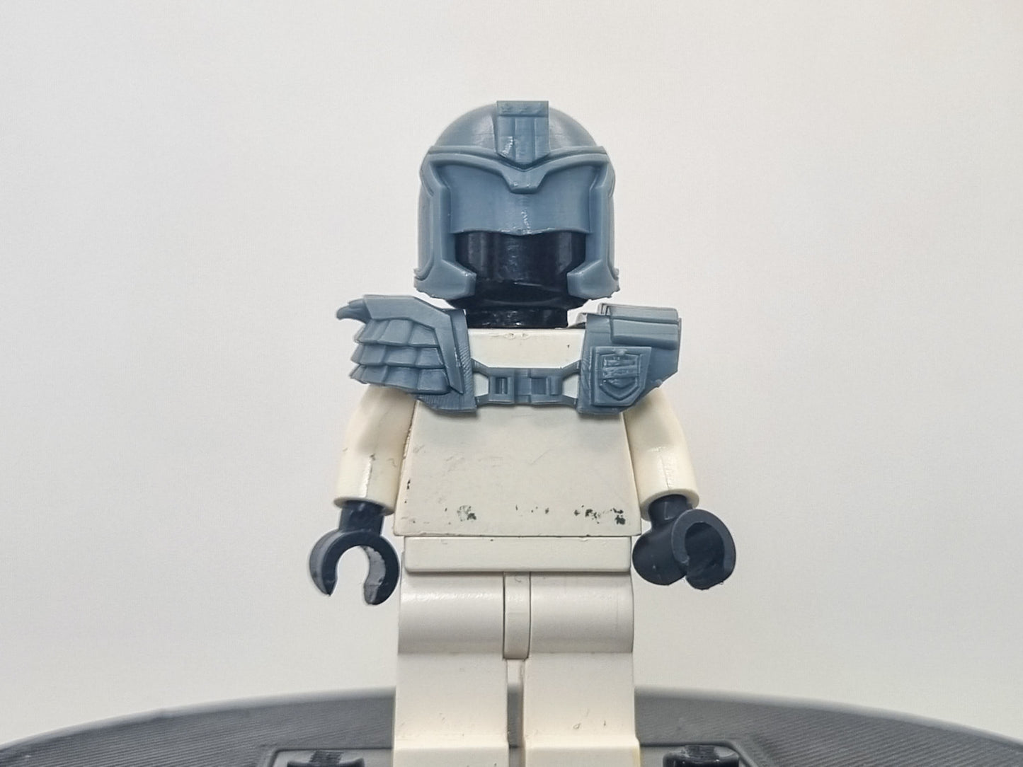 Building toy custom 3D printed police warrior