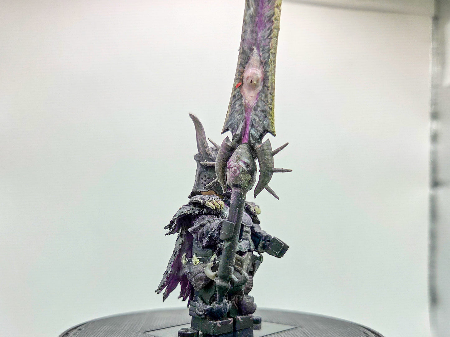 Custom 3D printed the one who hunts monsters massive sword warrior!