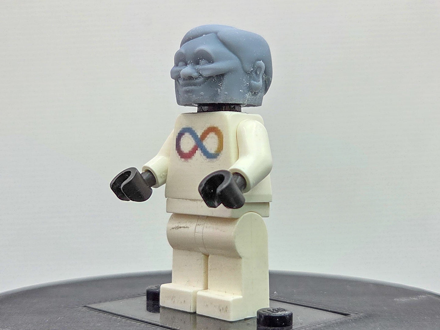 Custom 3D printed human looking alien!