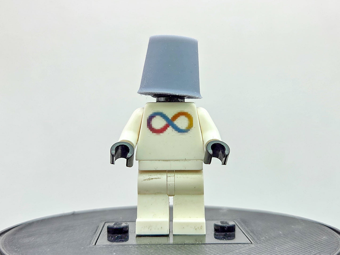 Custom 3D printed bucket helmet mage!