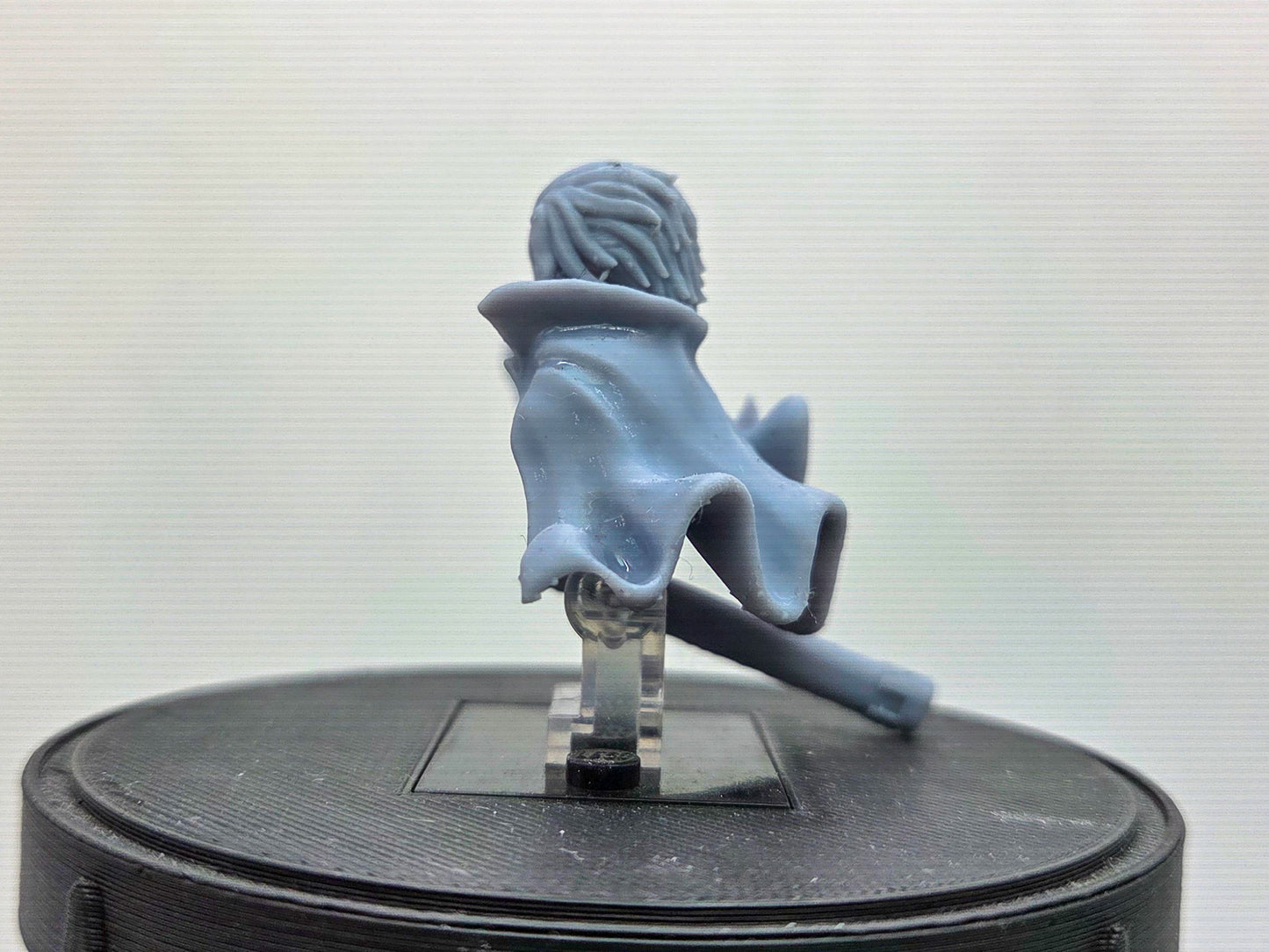 Custom 3D printed one armed pirate ready to fight!