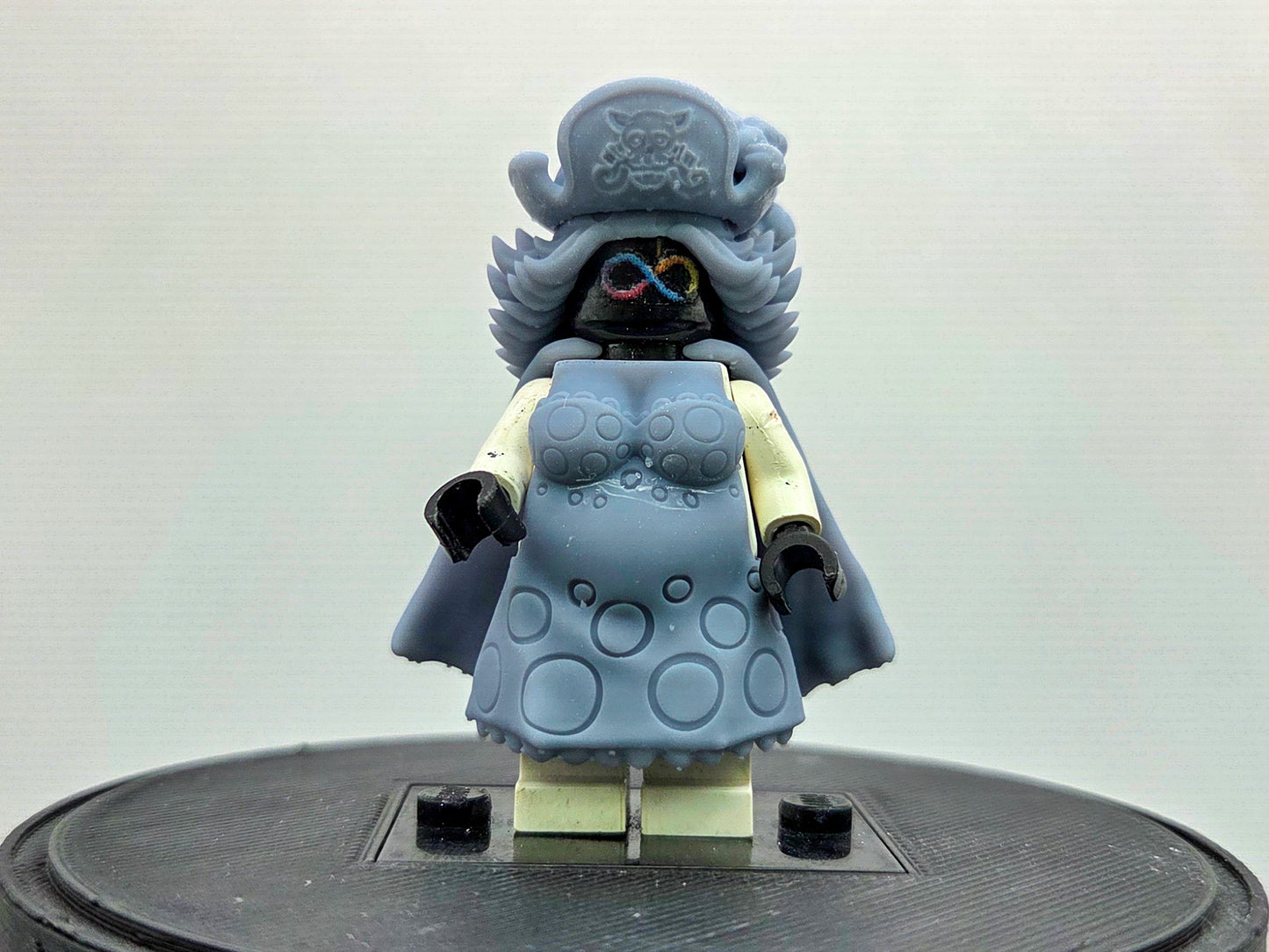Custom 3D printed pirate mom the leaks to eat v2!