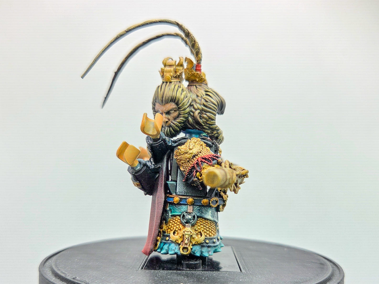 Custom 3D printed and painted king of the monkeys with 3 heads!