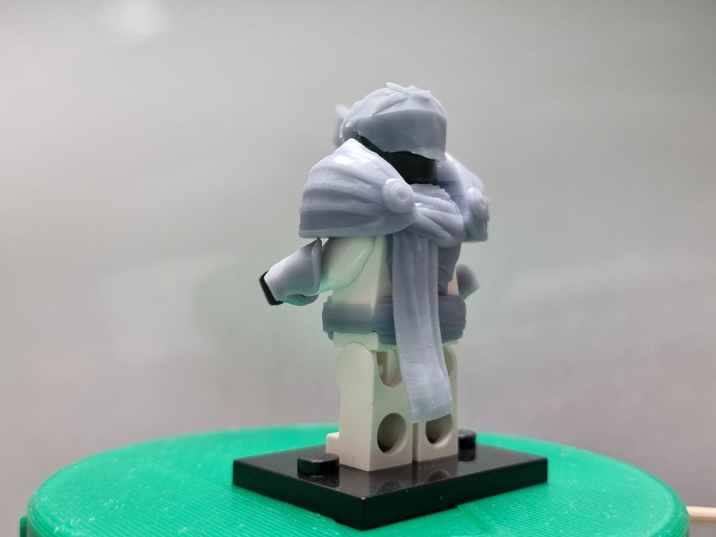Lego compatible custom 3D printed Garen armor set!