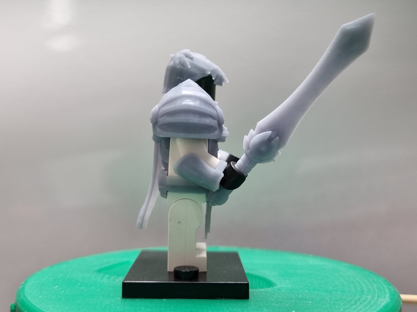 Lego compatible custom 3D printed Garen armor set!