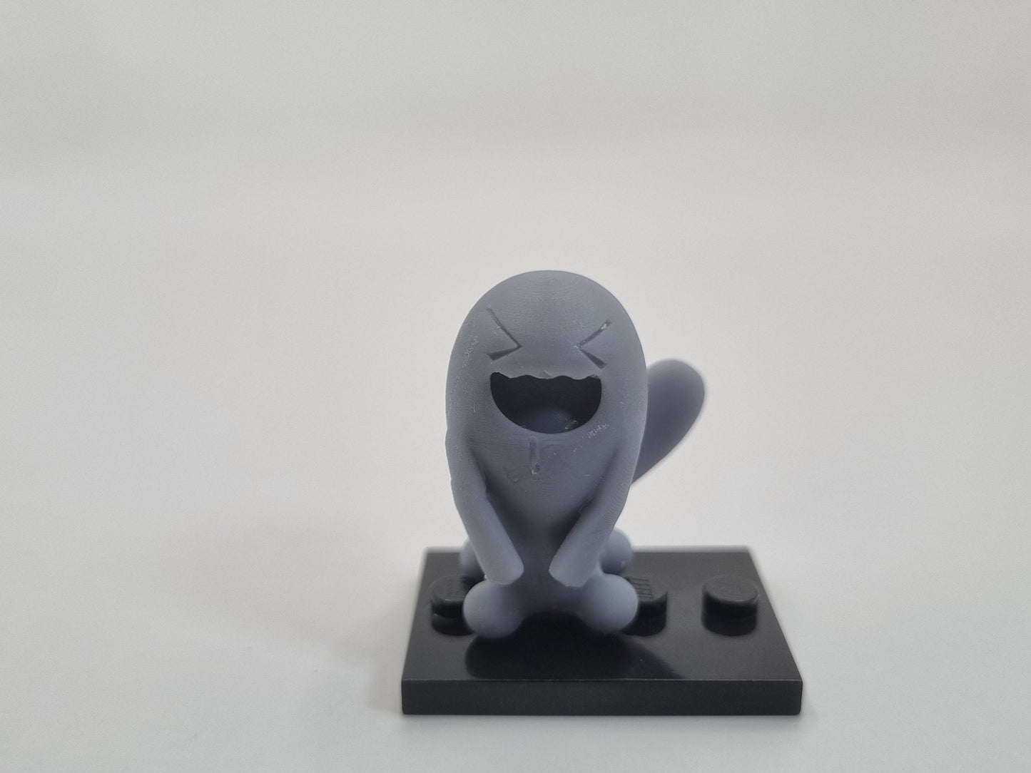 Building toy custom 3D printed happy balloon creature
