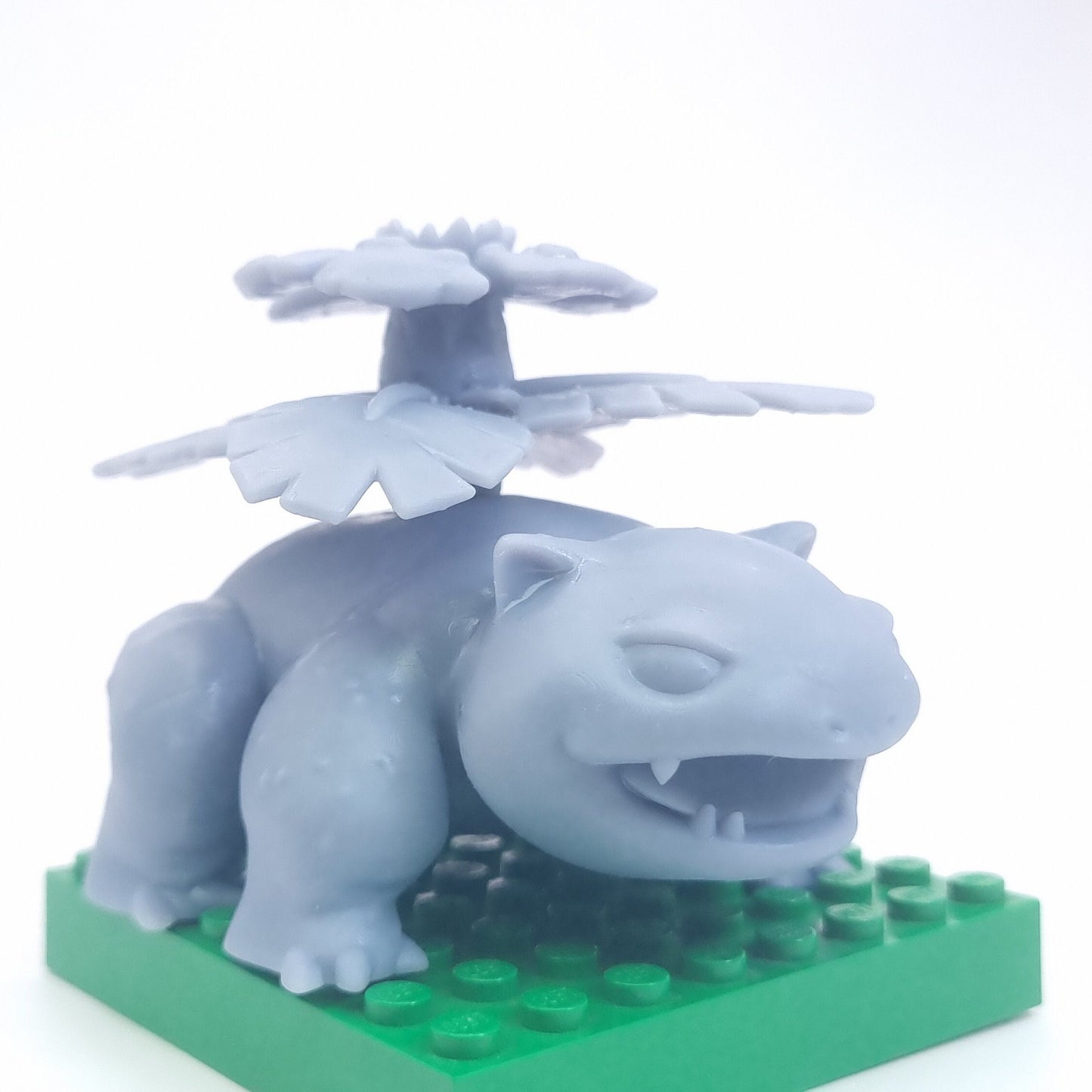 Building toy custom 3D printed creature with tree on his back!