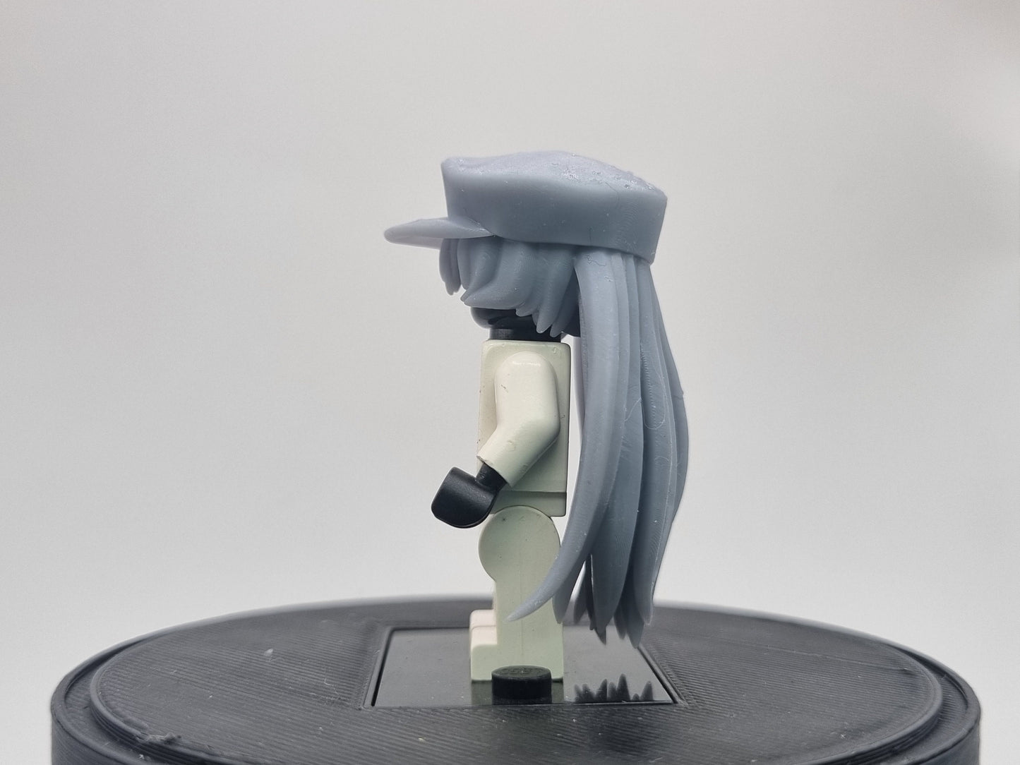 Building toy custom 3D waifu with cap!