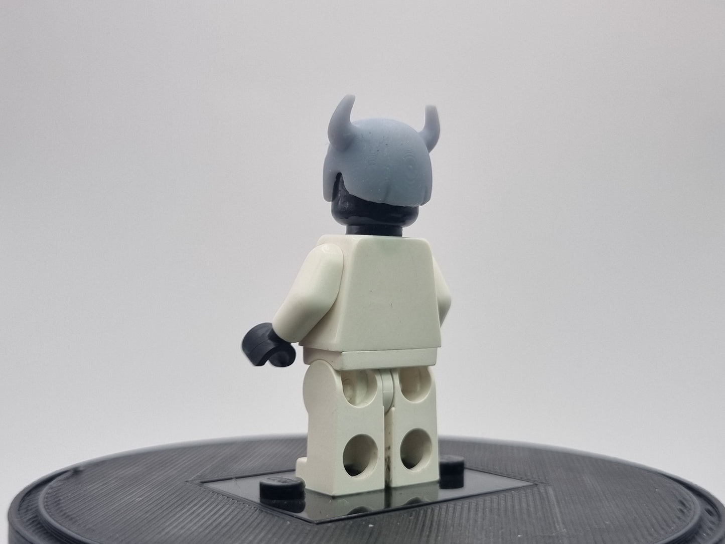 Building toy custom 3D printed small horned hero!