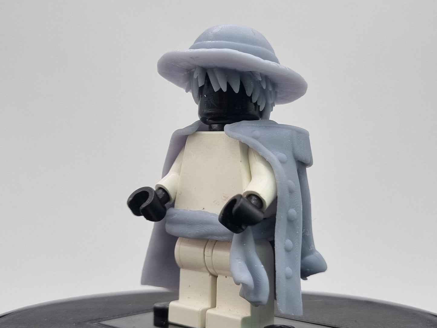 Building toy custom 3D printed rubber pirrate captain with cloak and letters!
