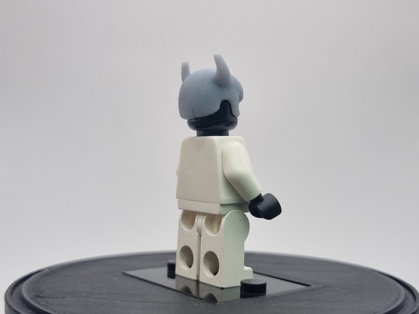 Building toy custom 3D printed small horned hero!