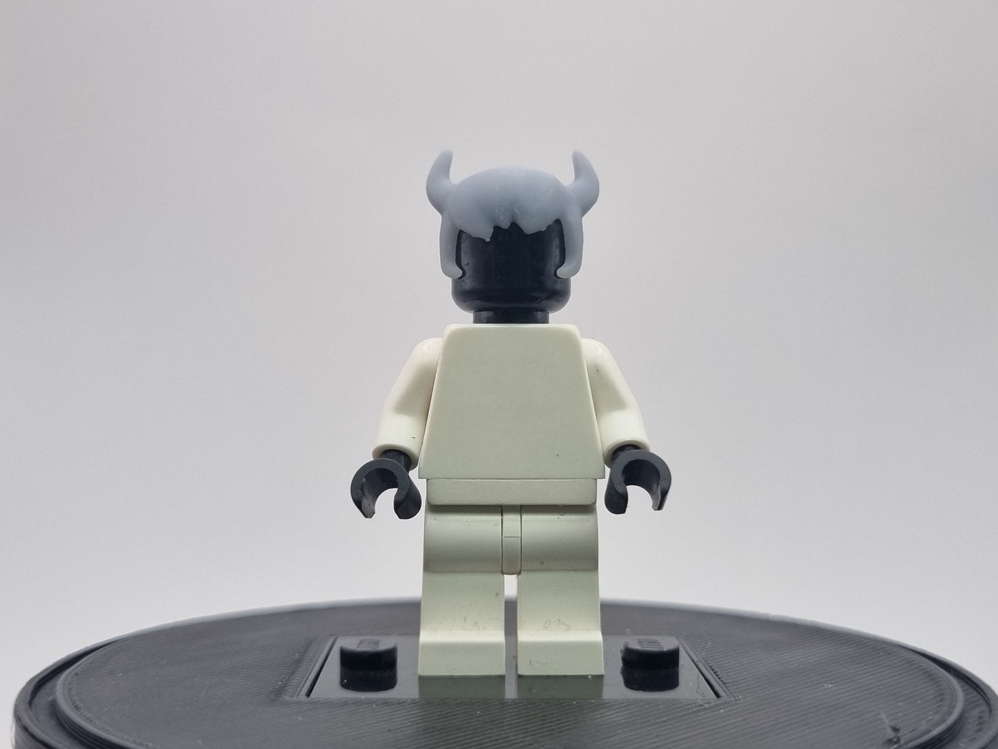 Building toy custom 3D printed small horned hero!