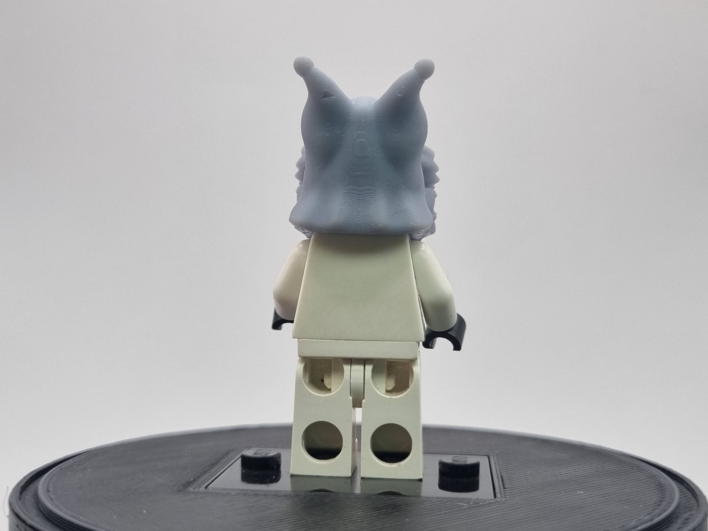 Building toy custom 3D snow hood for learner female alien!