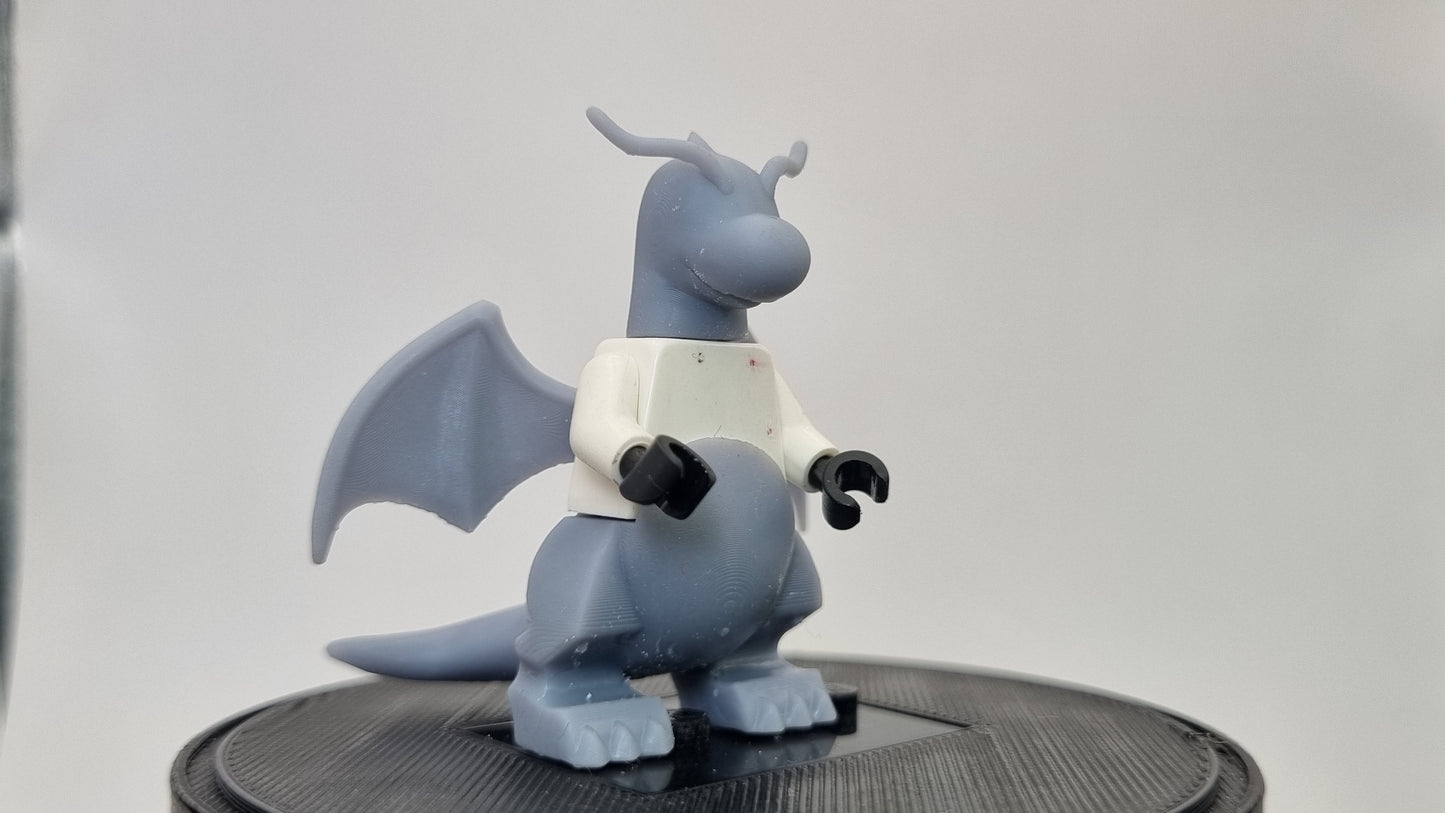 Building toy animal to catch dragon with figure body!
