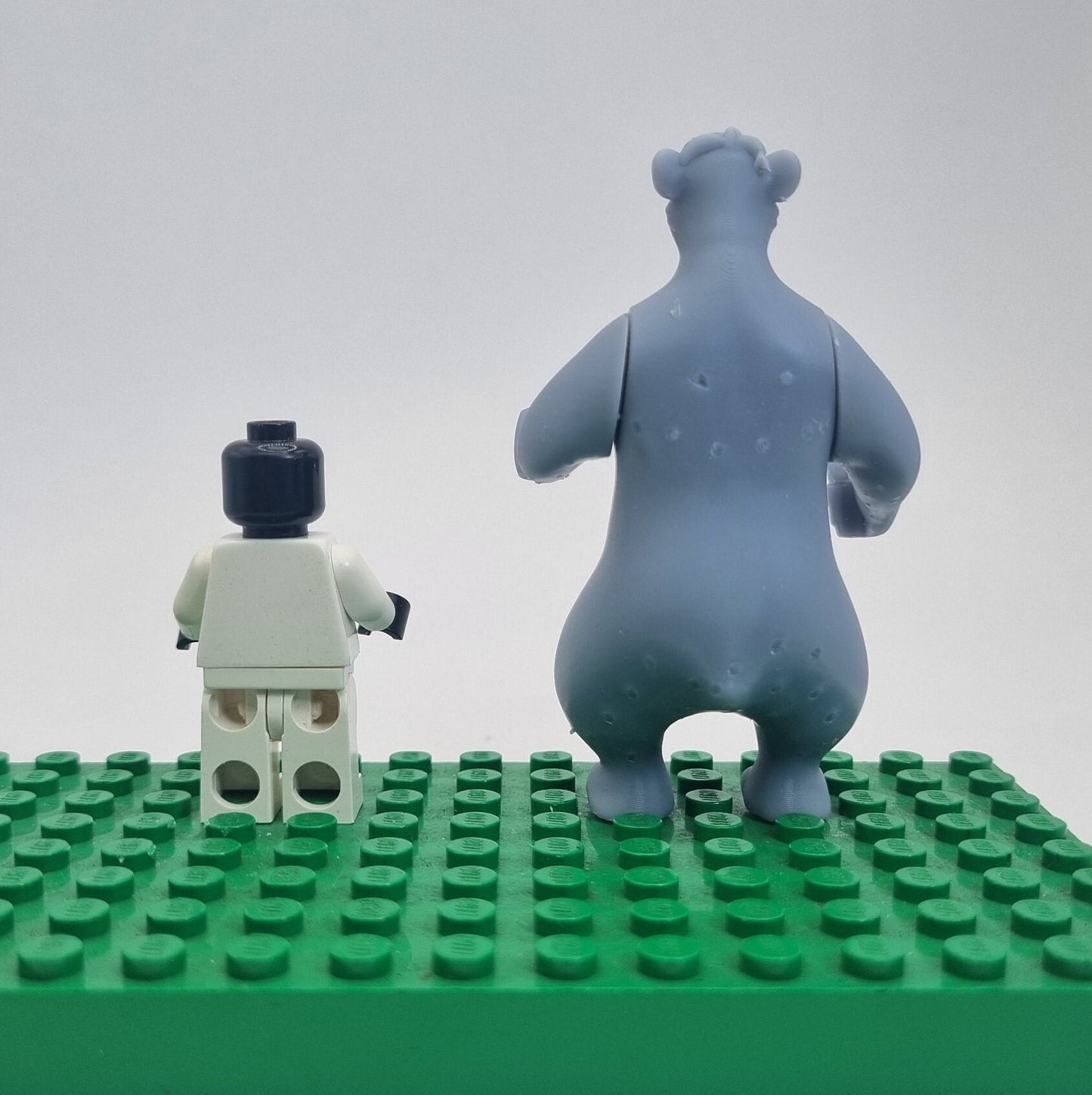Custom 3D printed building toy friendly singing bear bigfig!