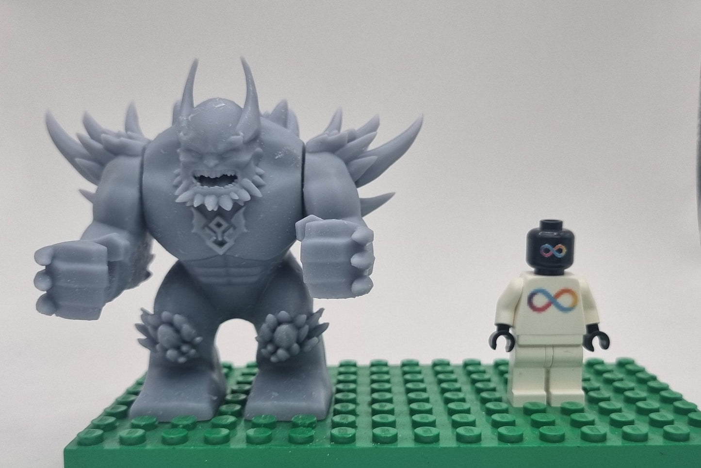 Custom 3D printed building toy spiky bigfig!