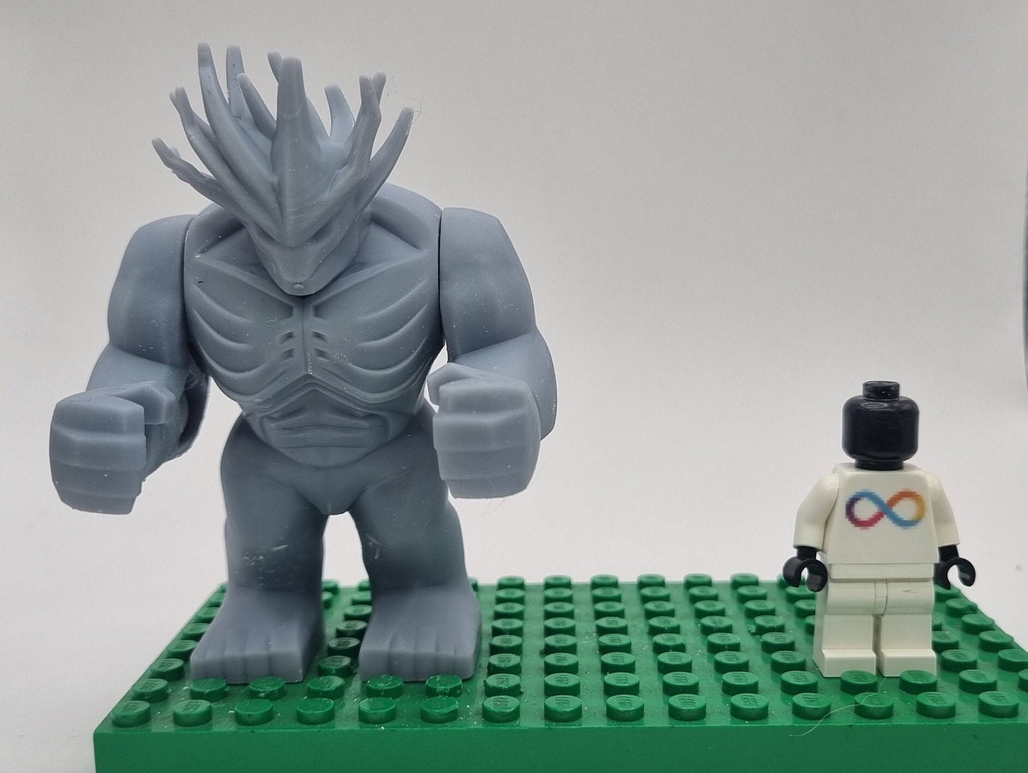 Custom 3D printed building toy super hero tree bigfig!