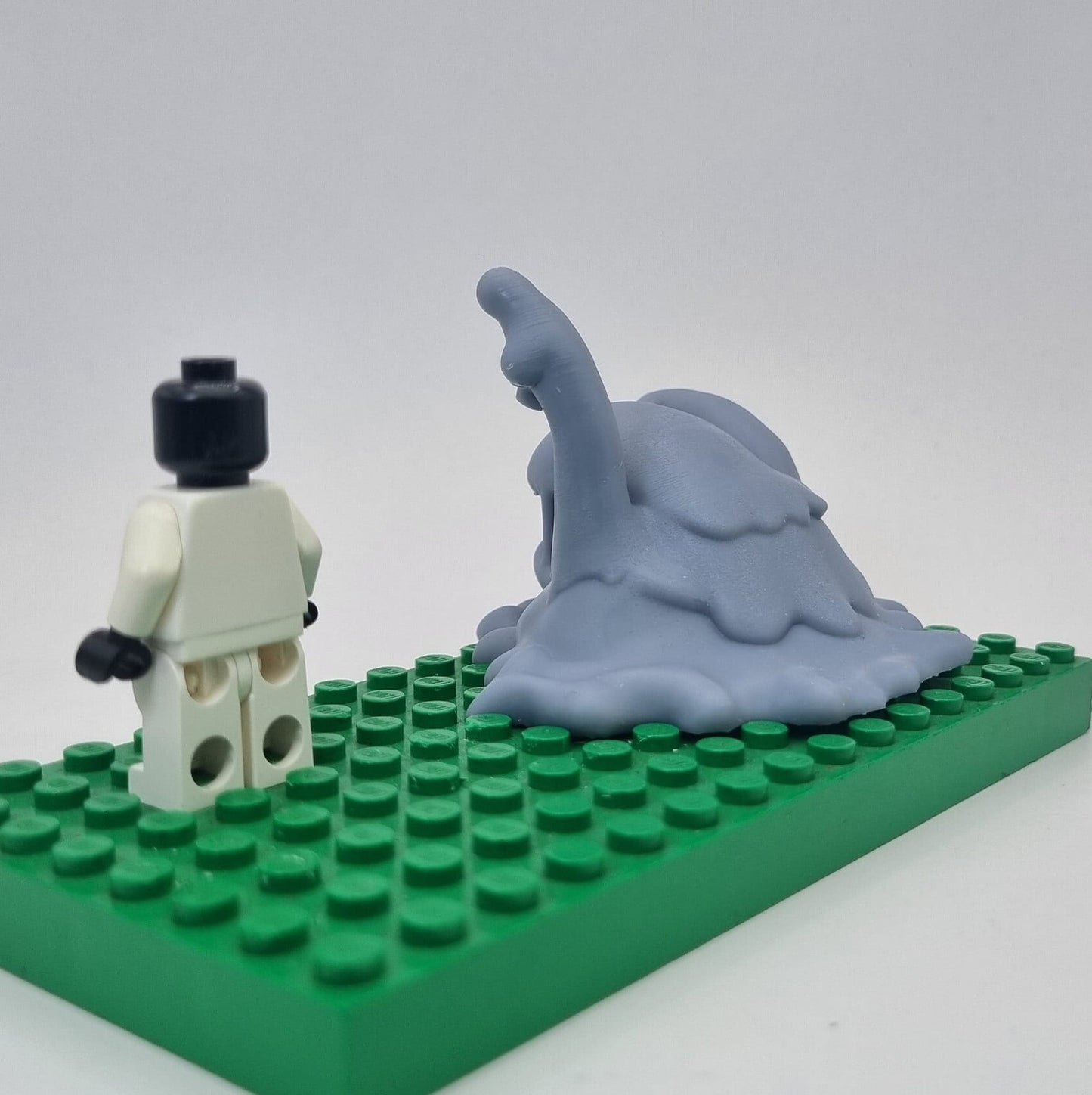 Custom 3D printed building toy slimmy blob animal to catch!